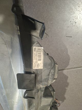 Faros Renault Megane I 2001 reestyling