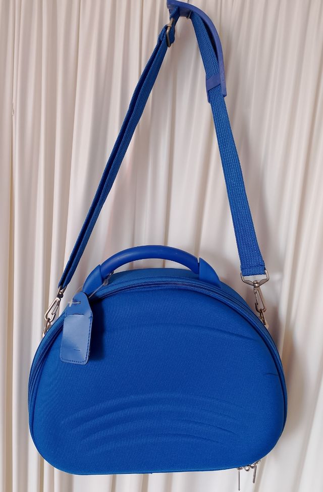 Maleta de viaje azul