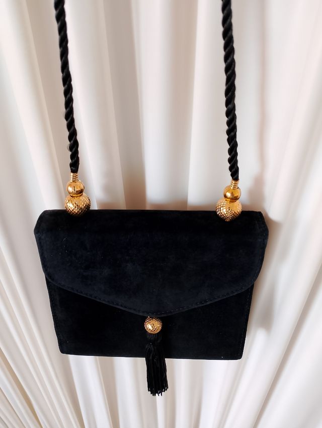 Bolso negro y dorado