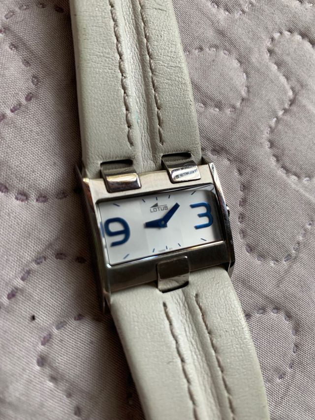 Orologio da donna Lotus in argento bianco