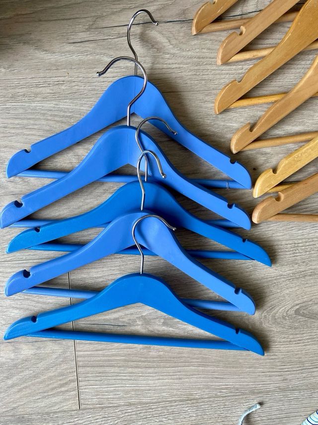 pack de Perchas madera infantiles