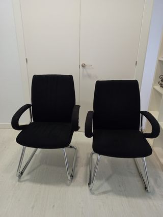 2 Sillas de confidente muy cómodas y elegantes