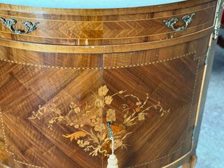 Mueble rinconera vintage de madera y mármol