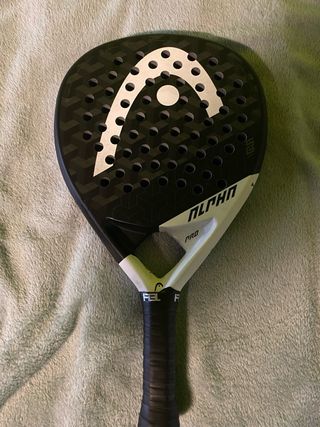 Palas de pádel reparadas.