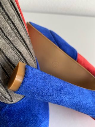 Zapatos tacón alto azul y rojo - talla 35