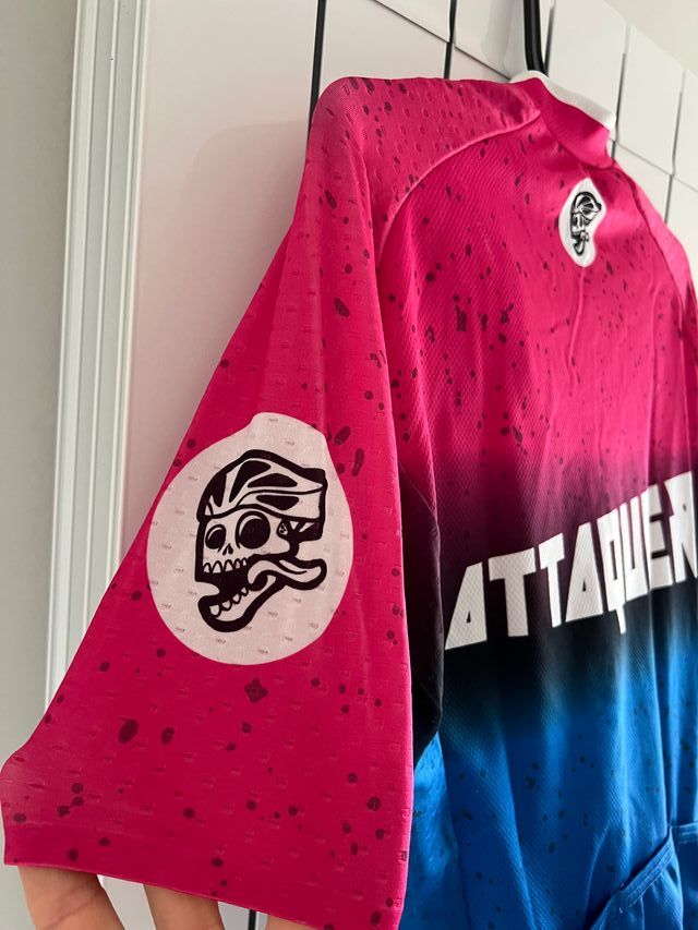 Conjunto maillot y culotte Attaquer Ed. Limitada