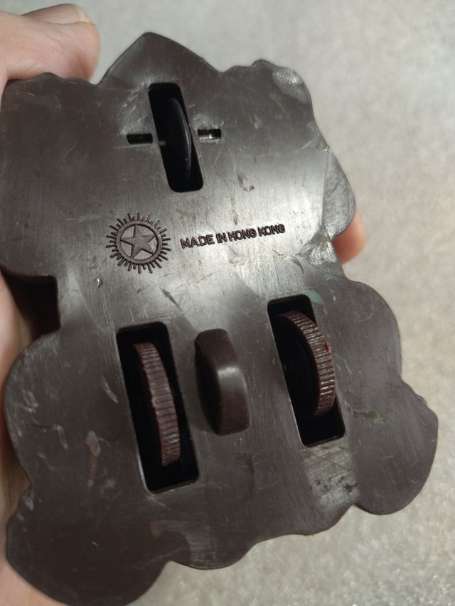 Giocattoli vintage: tartaruga e rana Hong Kong '80