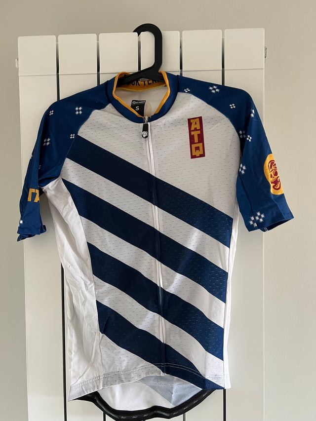 Conjunto maillot y culotte Attaquer Ed. Limitada