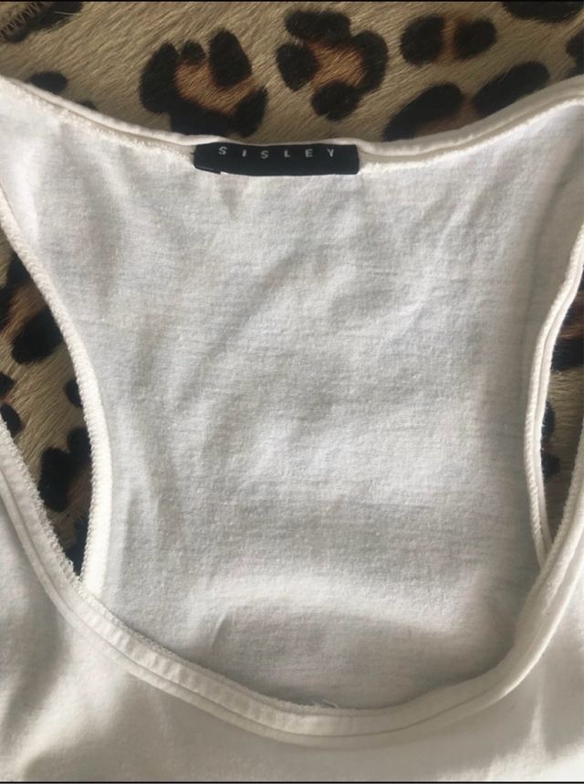 Canotta bianca asimmetrica