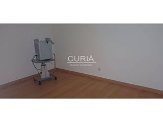 Local comercial en alquiler en Príncep de Viana - Clot -Xalets Humbert Torres en Lleida
