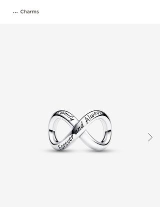 Pulsera Pandora ,un anillo y un charm