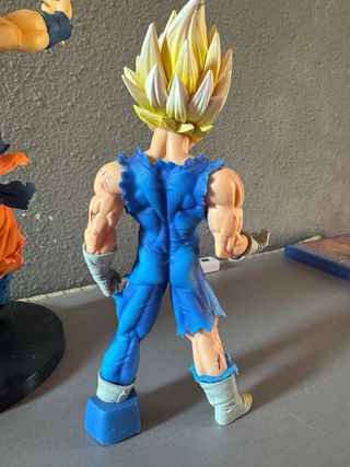 4 Figuras Dragon Ball