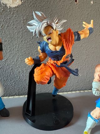 4 Figuras Dragon Ball