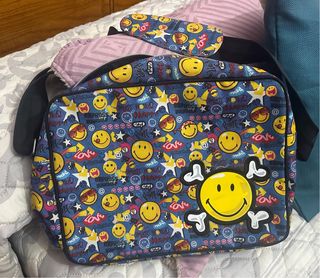 Mochila Smiley: ¡Alegría portátil!