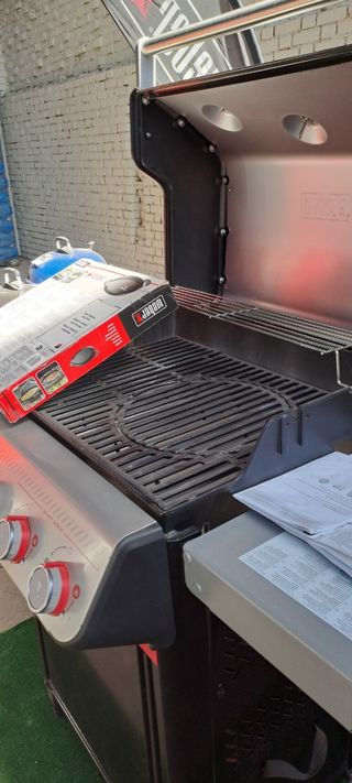Weber Spirit E-425 LP: barbacoa exposición 