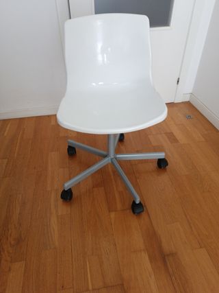 Silla escritorio blanca regulable