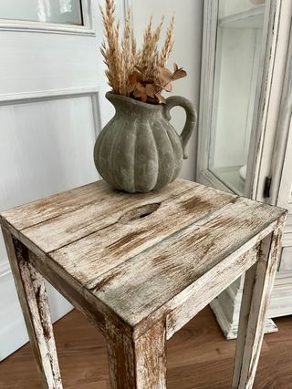 Mesita madera shabby chic