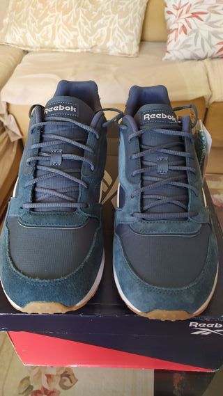 Zapatillas Reebok Clásicas - Talla 44