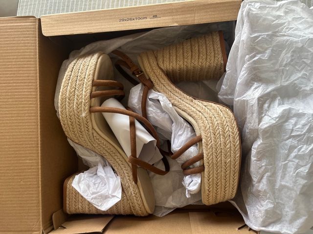 Zapatos cuña esparto marrones