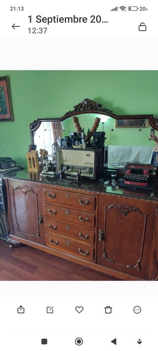 Tres muebles antiguos de salón,....NO CONTENIDO
