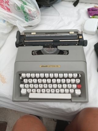 Máquina escribir Olivetti Lettera 35