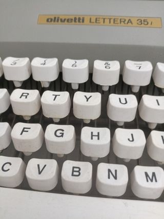 Máquina escribir Olivetti Lettera 35