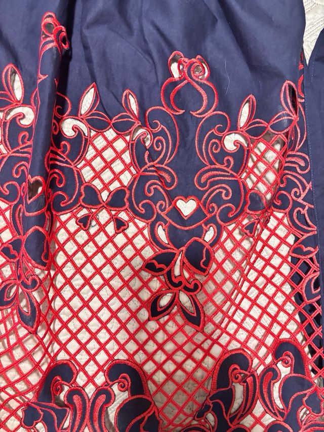 Delantal Bordado Huertana