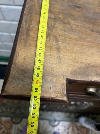 Cómoda antigua de madera