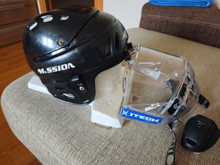 Casco hockey Mission + pantalla