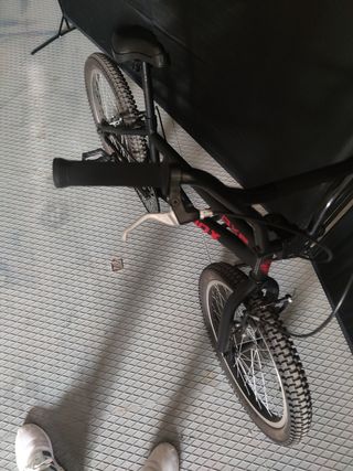 Bicicleta BMX cómo nueva