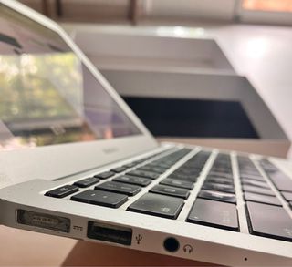 MacBook Air 11"   Lo llevo a casa (solo Valencia )