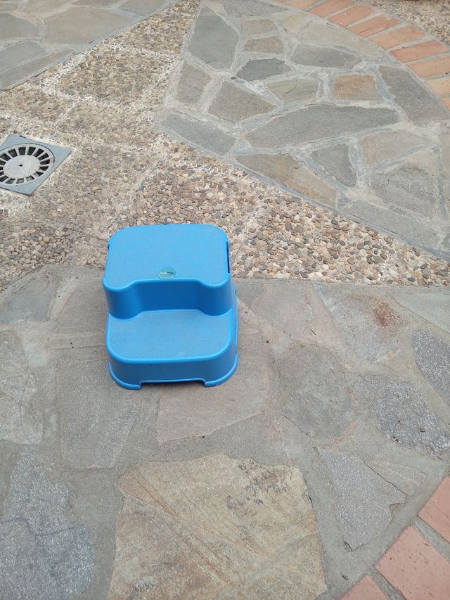 Taburete infantil azul - 2 peldaños