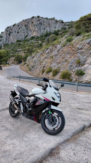 Suzuki GSXF 2009 - 34.000km escucho ofertas