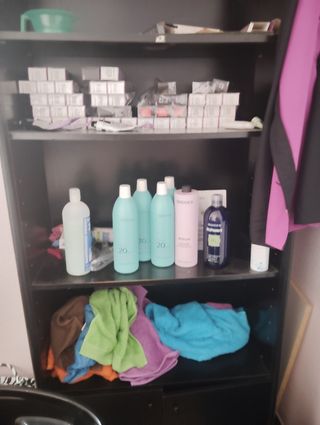 Mobiliario de peluquería seminuevos 3 meses de uso