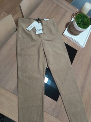Pantalones Zara beige
