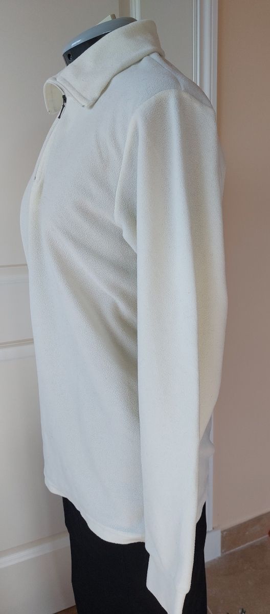 Polar fleece Brugi. Blanco roto, nata. 38-40.