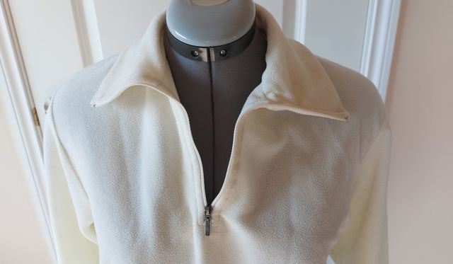 Polar fleece Brugi. Blanco roto, nata. 38-40.