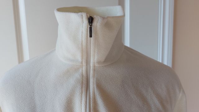 Polar fleece Brugi. Blanco roto, nata. 38-40.