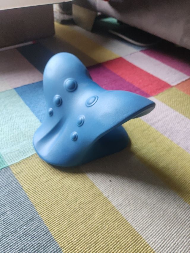 Estirador cuello. Ortopedia. Alivio cervical.