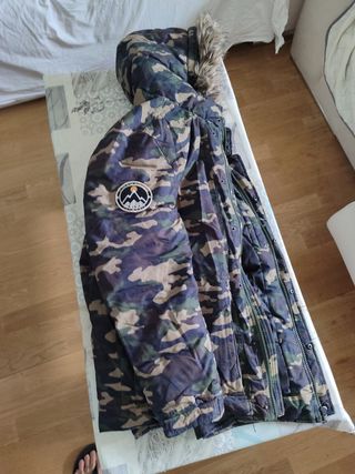 Abrigo militar camuflaje