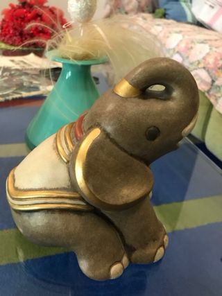 Elefante Thun in ceramica 