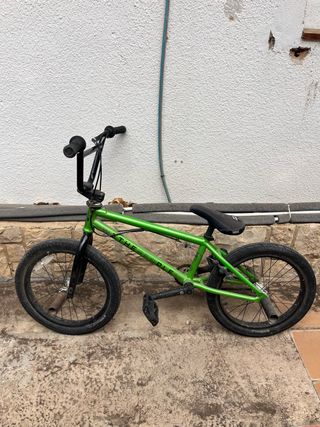 bici BMX Wethepeople verde