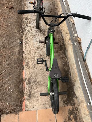 bici BMX Wethepeople verde