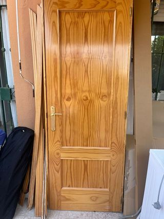 3 Puertas madera maciza