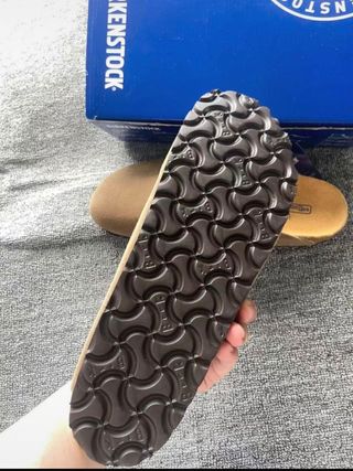 Zuecos Birkenstock gamuza beige, talla 43