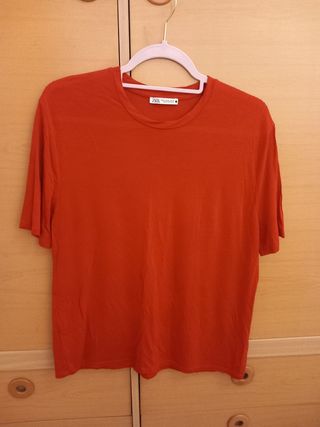 Camiseta roja Zara - Talla M