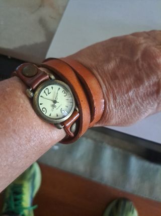 Reloj Vintage cuero. Pulsera
