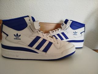 Zapatillas Adidas altas blancas y azules