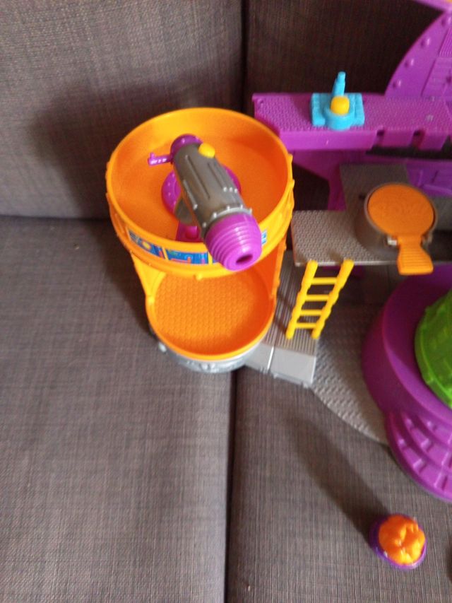 Superzings: Laboratorio K