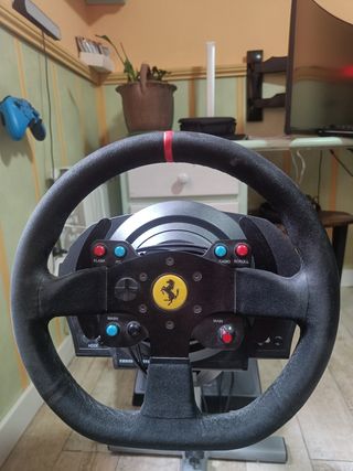 Thrustmaster T300RS ferrari alcantara ed + cockpit